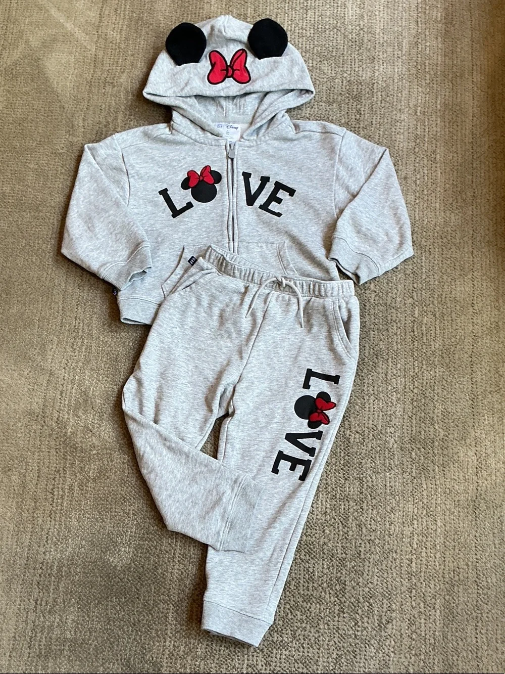 🐭 Disney For Baby Gap Gray Minnie Mouse LOVE Hooded Jogger Set w/ Red Bow
